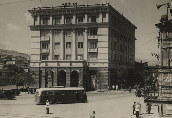 The Fashion House on Saarbrücken Square, Tbilisi (designed by G. Khimshiashvili, 1936)